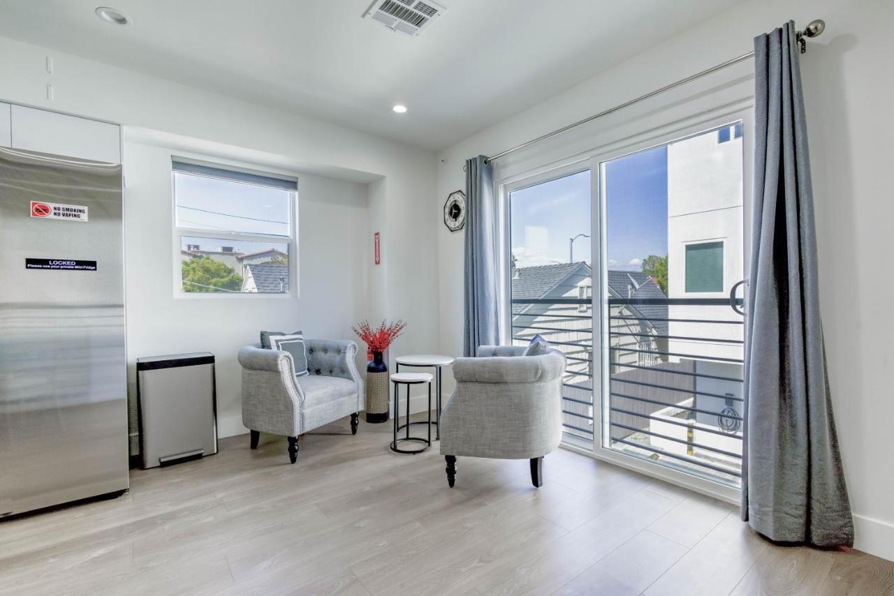 Modern Apartment In Studio City ロサンゼルス エクステリア 写真