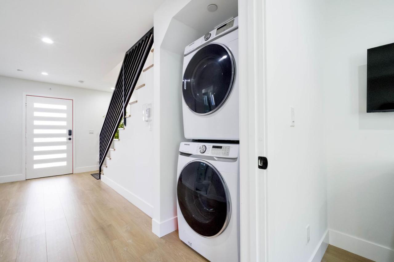 Modern Apartment In Studio City ロサンゼルス エクステリア 写真