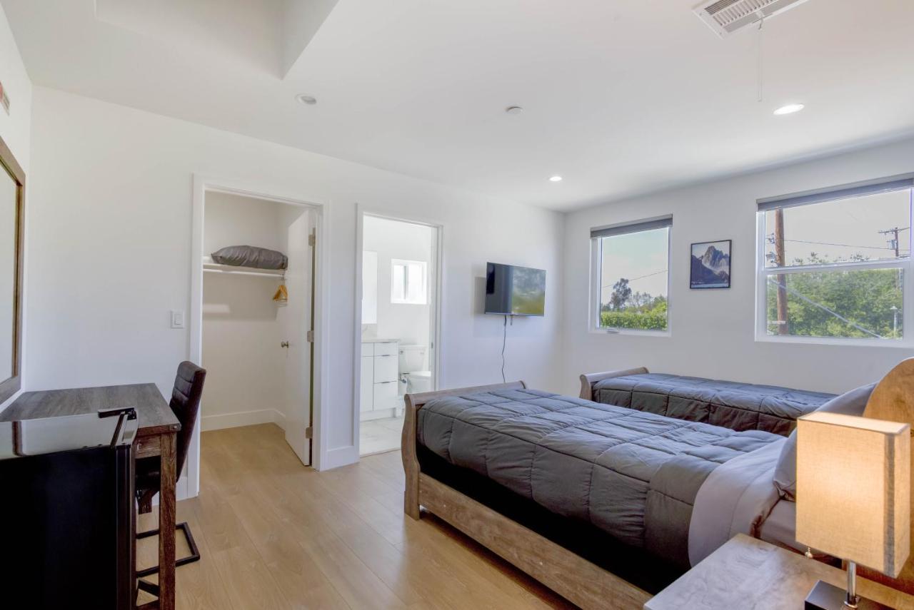Modern Apartment In Studio City ロサンゼルス エクステリア 写真
