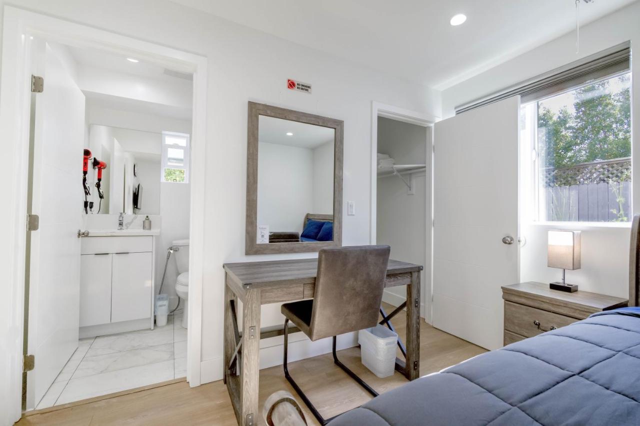 Modern Apartment In Studio City ロサンゼルス エクステリア 写真
