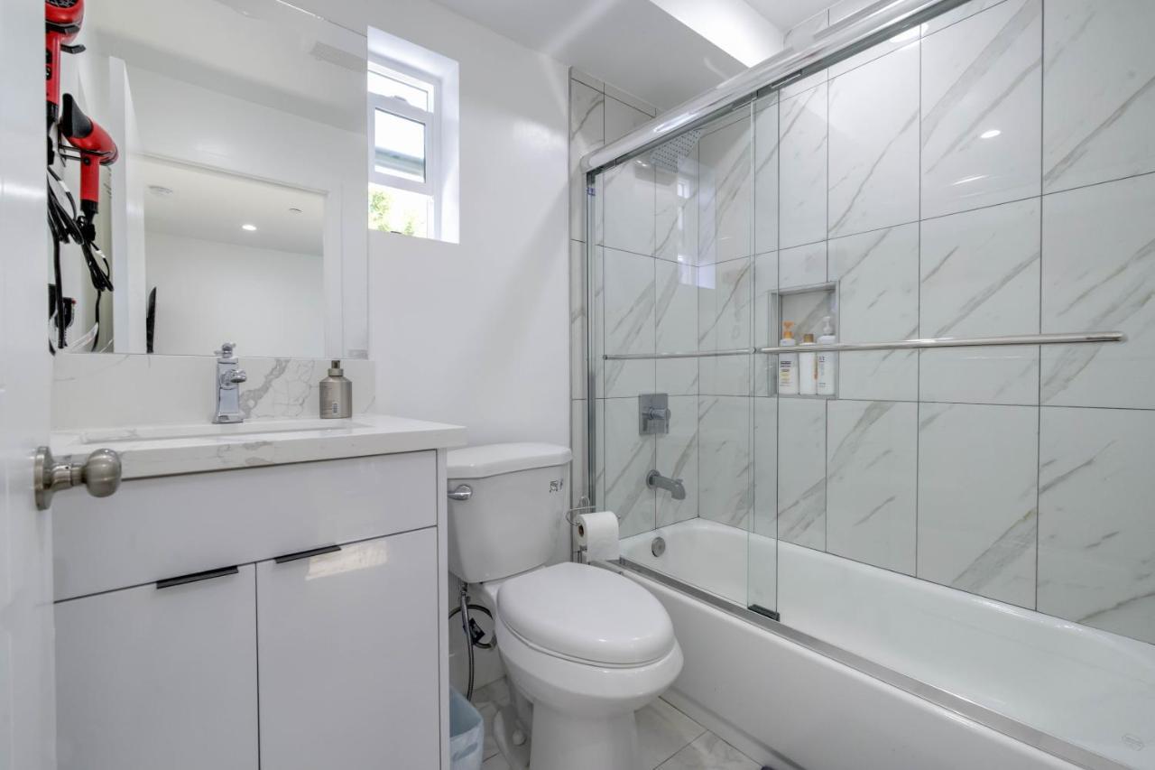 Modern Apartment In Studio City ロサンゼルス エクステリア 写真