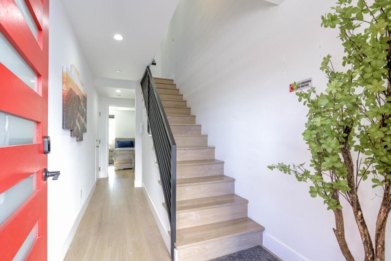 Modern Apartment In Studio City ロサンゼルス エクステリア 写真